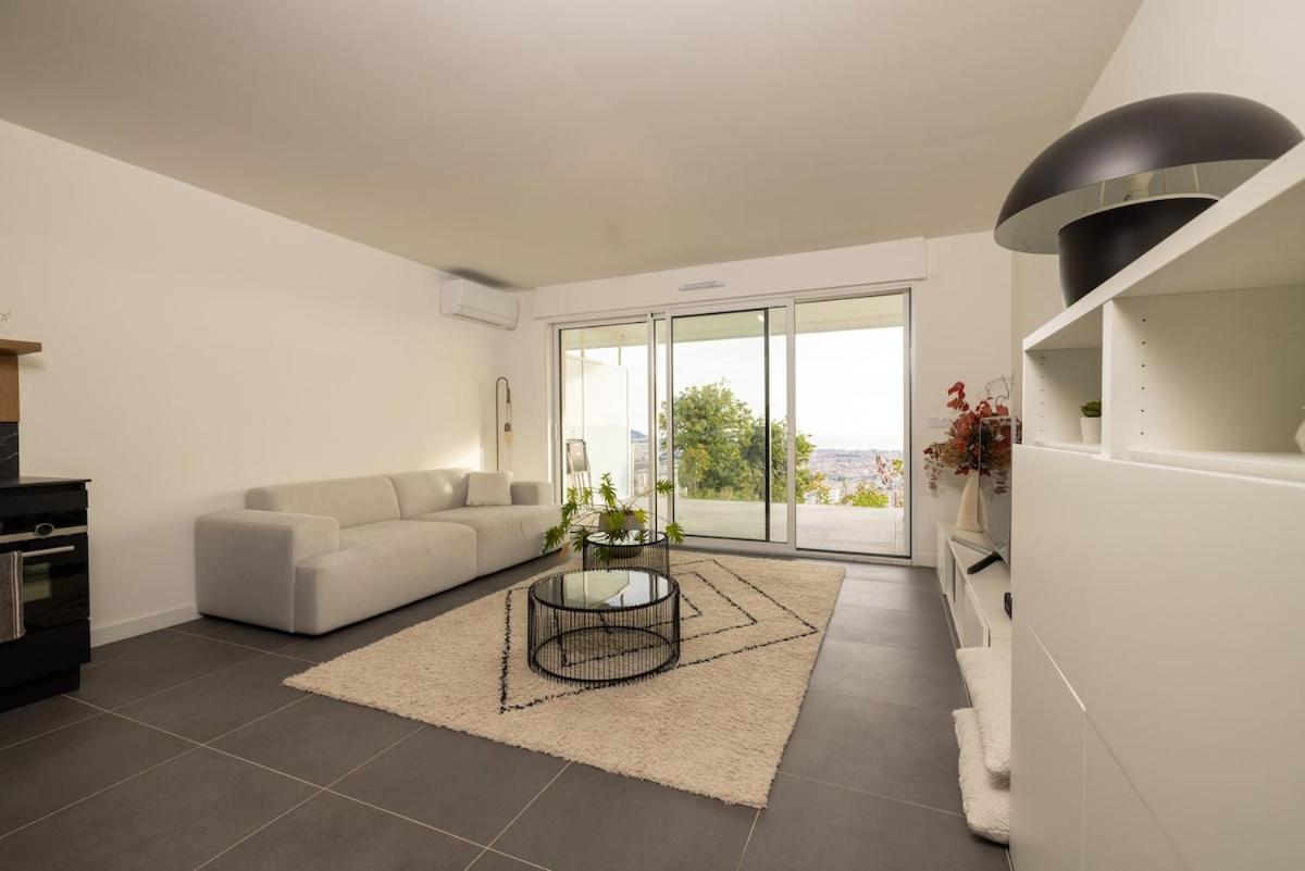 Appartamento Avec Vue Mer, Terrasse Privee Et Piscine *
