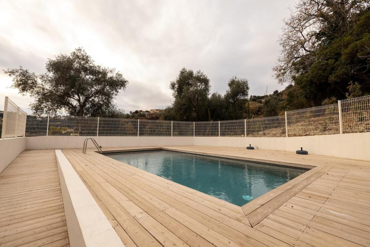 Avec Vue Mer, Terrasse Privee Et Piscine *