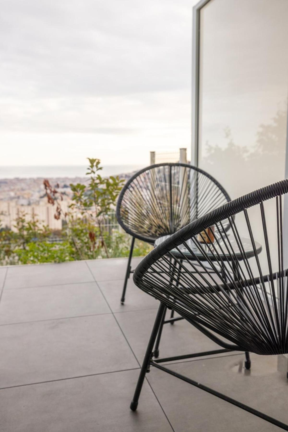 Avec Vue Mer, Terrasse Privee Et Piscine Apartment Nizza